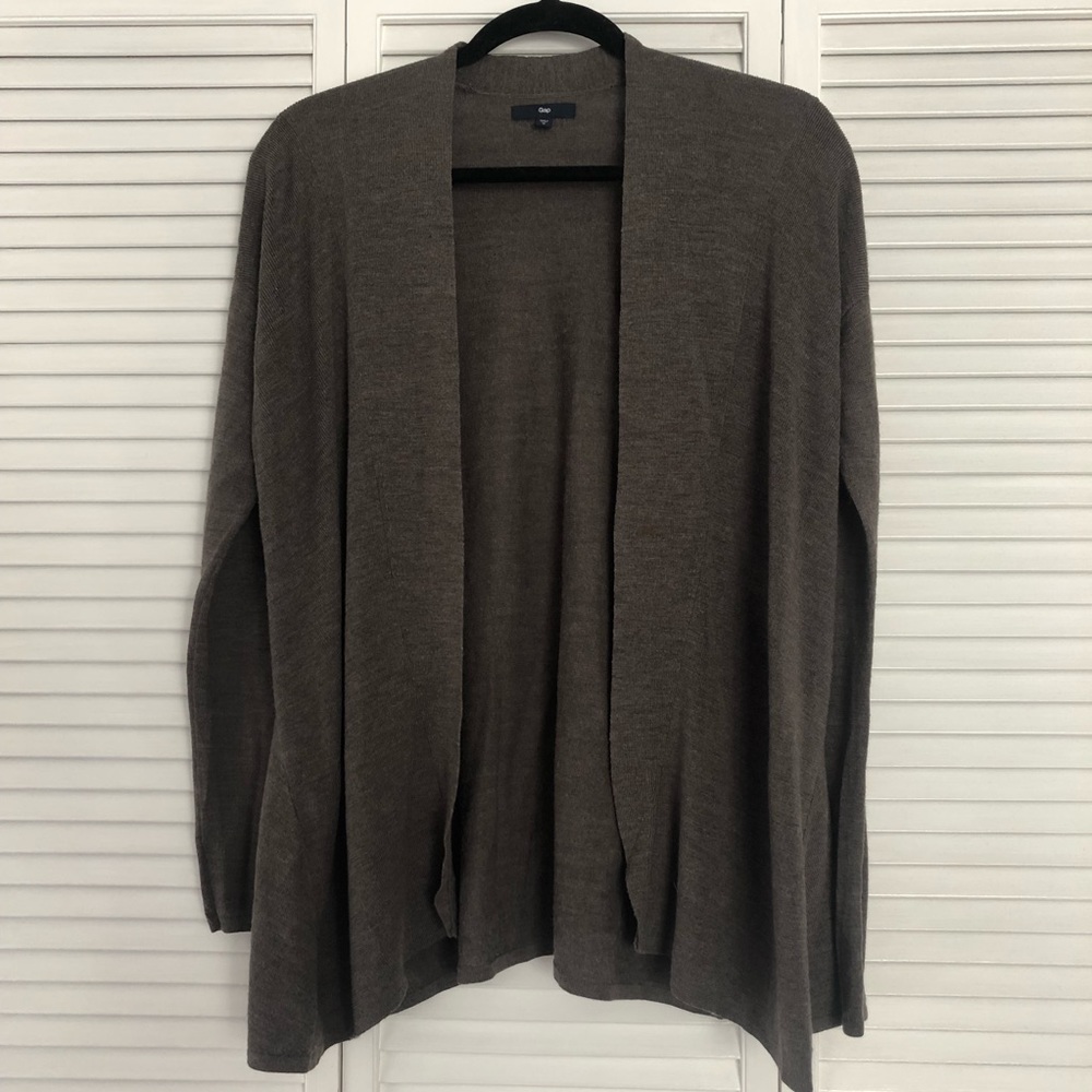 🌟 SPRING CLEAR OUT • Brown Cardigan